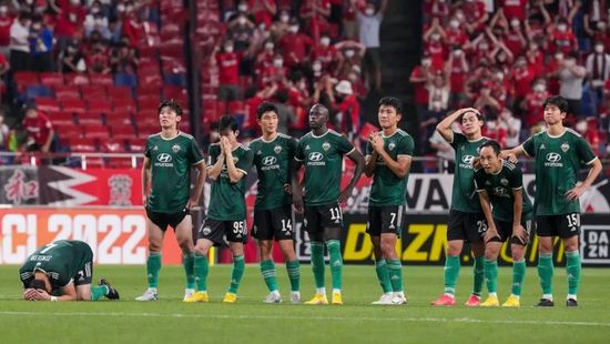 国模冰漪150p私拍大胆